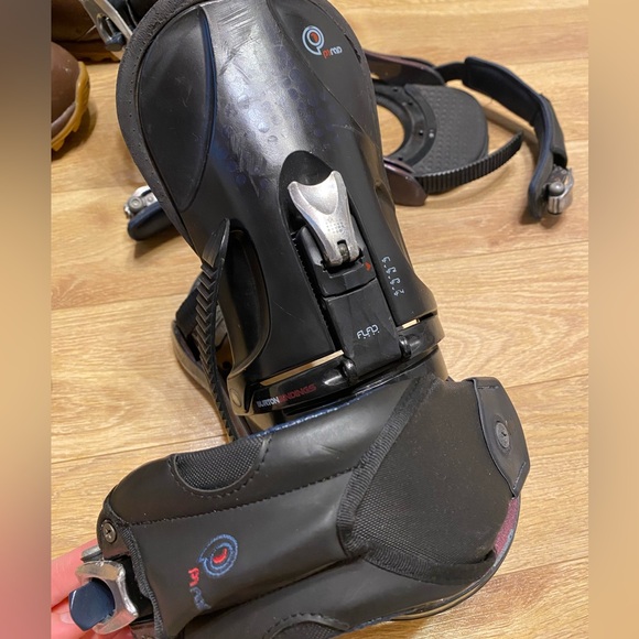 Vintage Burton P1 Snowboard Bindings & THIRTYTWO Boots - Picture 2 of 9
